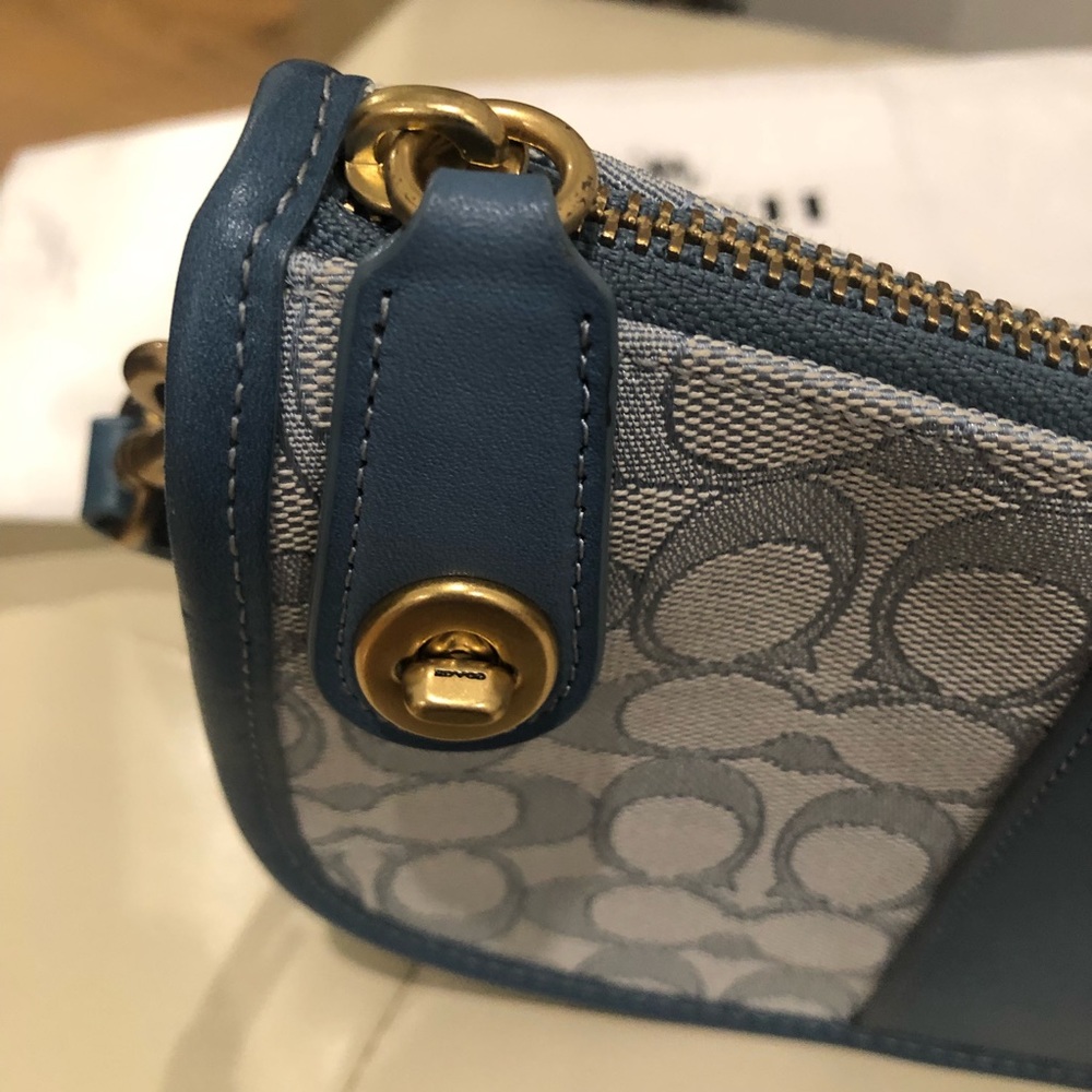 Coach, Swinger Bag in Jacquard - Picture 7 of 9